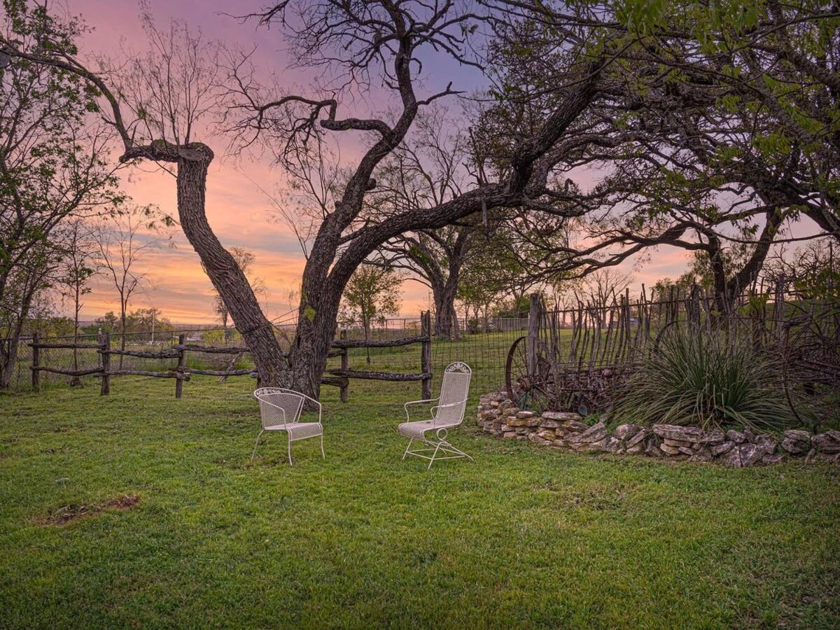 Das Eck Haus - Cozy Cabin Getaway Fredericksburg Dış mekan fotoğraf