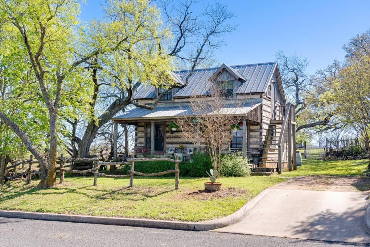 Das Eck Haus - Cozy Cabin Getaway Fredericksburg Dış mekan fotoğraf