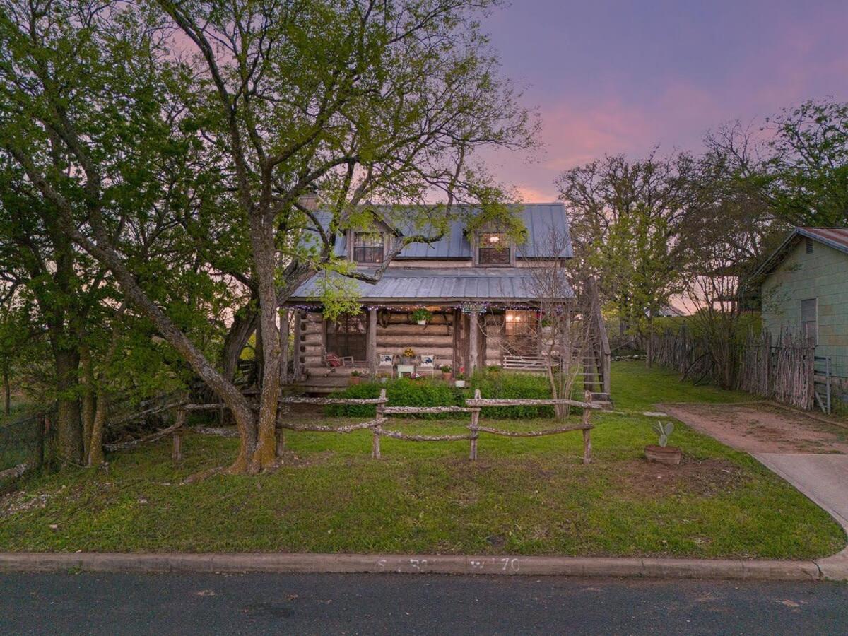 Das Eck Haus - Cozy Cabin Getaway Fredericksburg Dış mekan fotoğraf
