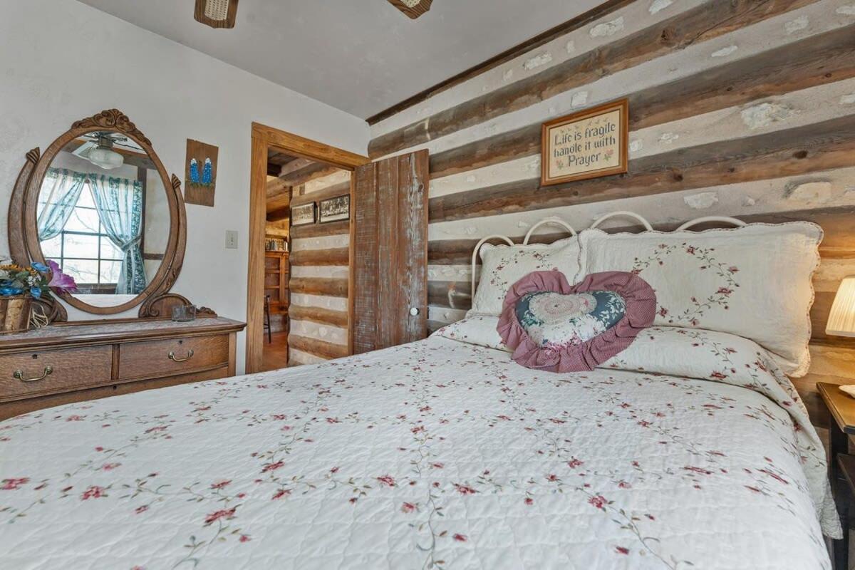 Das Eck Haus - Cozy Cabin Getaway Fredericksburg Dış mekan fotoğraf